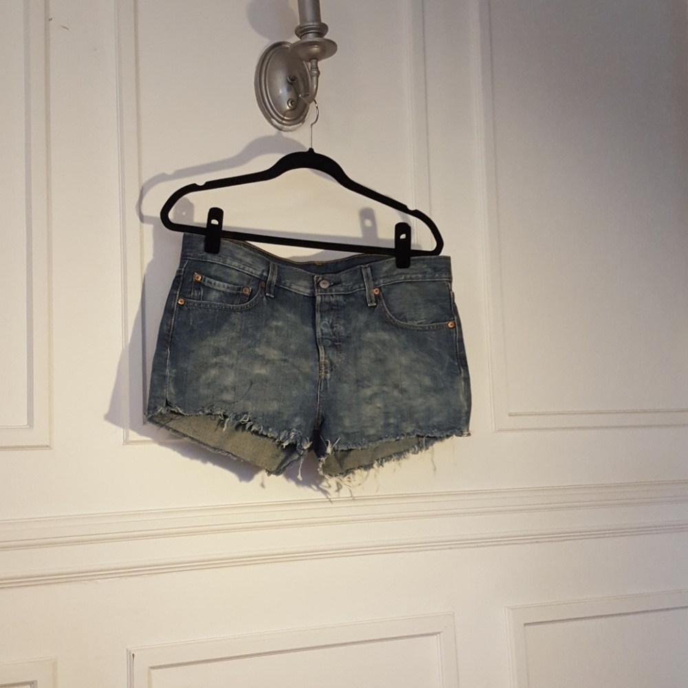 Levi's 501 denim shorts size 30